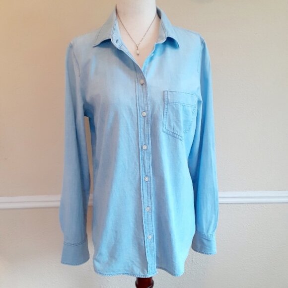 J. Crew 100% Cotton Lt Blue Button Down Shirt Small - Picture 6 of 12